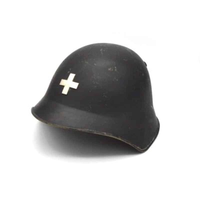 Stahlhelm Feuerwehr Modell 1918 mit Schweizerkreuz stirnseitig