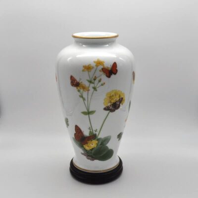 Urnenvase von Franklin Porcelain The Alpine Butterfly