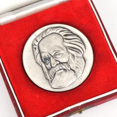 Medaille mit Konterfei von Karl Marx