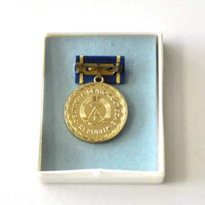 Pestalozzi Medaille der DDR