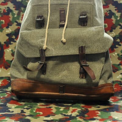 Rucksack mit Lederboden der Schweizer Armee