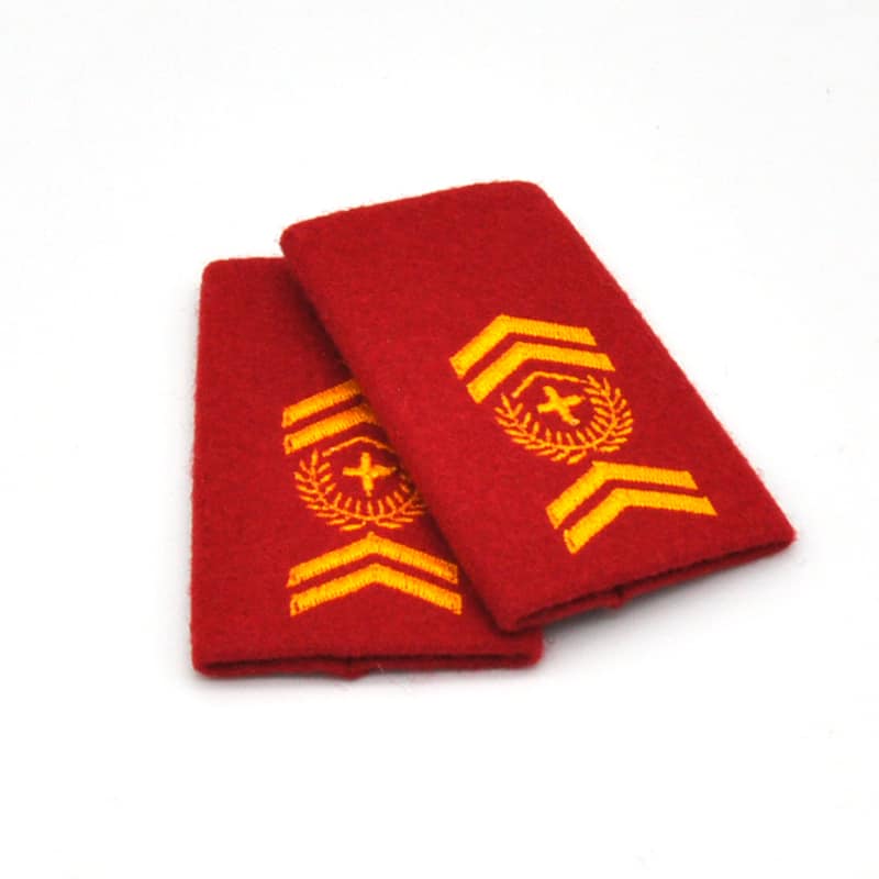 Achselschlaufen Stabsadjutant Rettungstruppen | Fabulafero - Antiquitäten und Einzigartiges Achselschlaufen Stabsadjutant Rettungstruppen