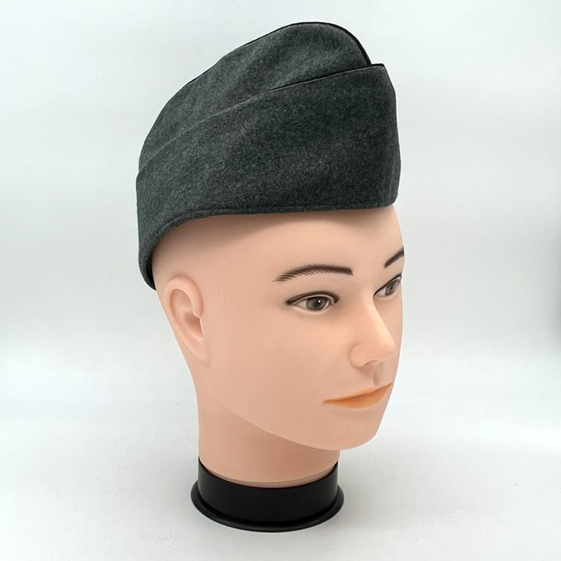 Feldmütze Ord. 1949 Sanitätstruppen | Fabulafero - Antiquitäten und Einzigartiges Feldmütze Ord. 1949 Sanitätstruppen