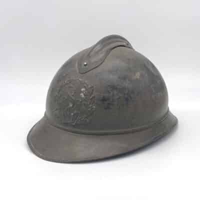 Adrian-Helm M15 eines Sanitäters Frankreich