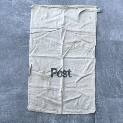 Alter Postsack fleckig
