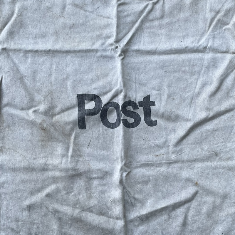 Alter Postsack fleckig | Fabulafero - Antiquitäten und Einzigartiges Alter Postsack fleckig